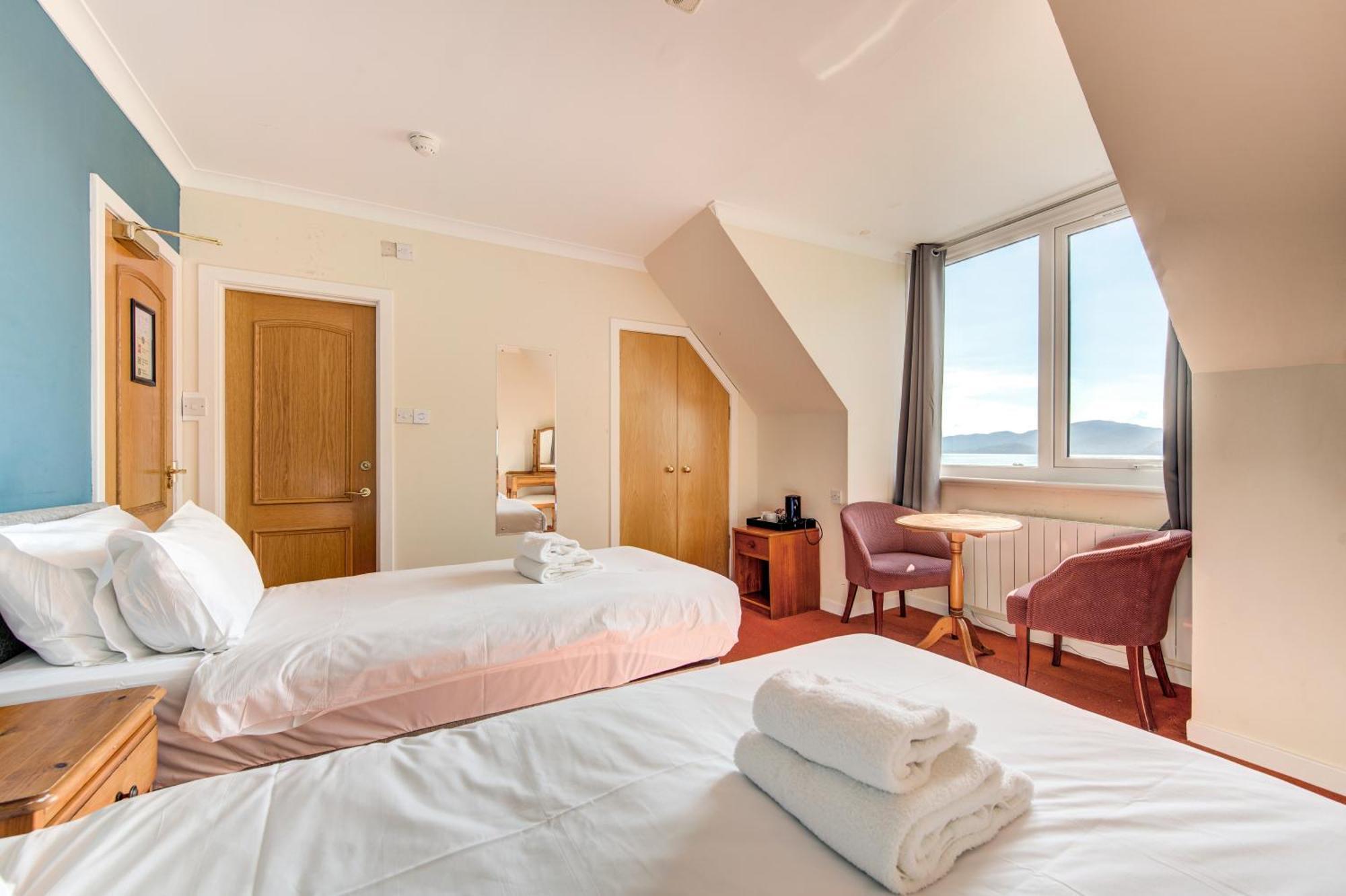 Onich Hotel & Lochside Beach Pods 외부 사진